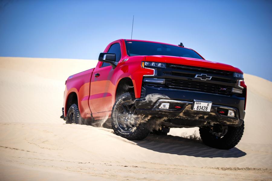  Chevrolet Silverado LT Z71 TrailBoss Regular Cab 2019 года  (UAE) (фото 32 из 45)
